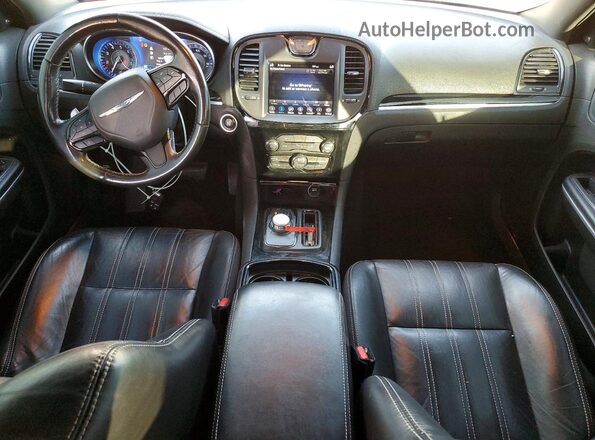 2C3CCABG7MH585461 2021 CHRYSLER 300 Maroon Dashboard view