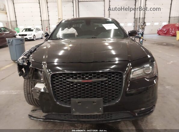 2C3CCABG7NH184431 2022 CHRYSLER 300 Черный Вид панели приборов
