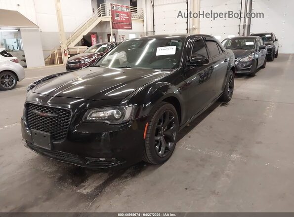 2C3CCABG7NH184431 2022 CHRYSLER 300 Черный Передняя левая четверть
