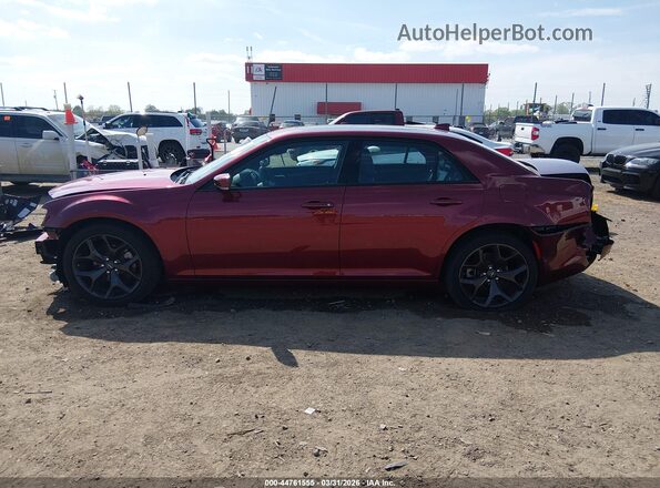 2C3CCABG7PH562122 2023 CHRYSLER 300 Maroon 