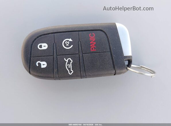 2C3CCABG8MH585419 2021 CHRYSLER 300 Черный Вид панели приборов