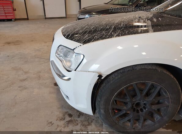 2C3CCABT8GH182512 2016 CHRYSLER 300 White Widok z przodu