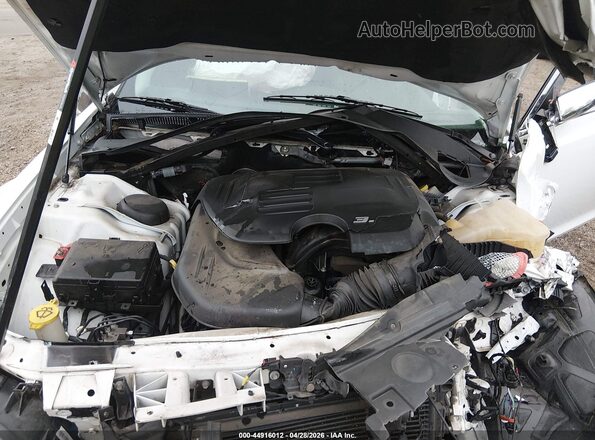 2C3CCAEG0HH590891 2017 CHRYSLER 300 White Widok z tyłu