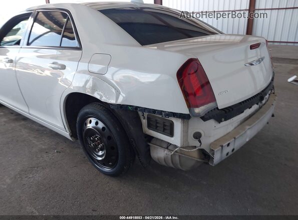 2C3CCAGG4GH136364 2016 CHRYSLER 300 White 