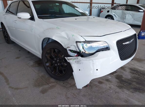 2C3CCAGG4GH136364 2016 CHRYSLER 300 White 