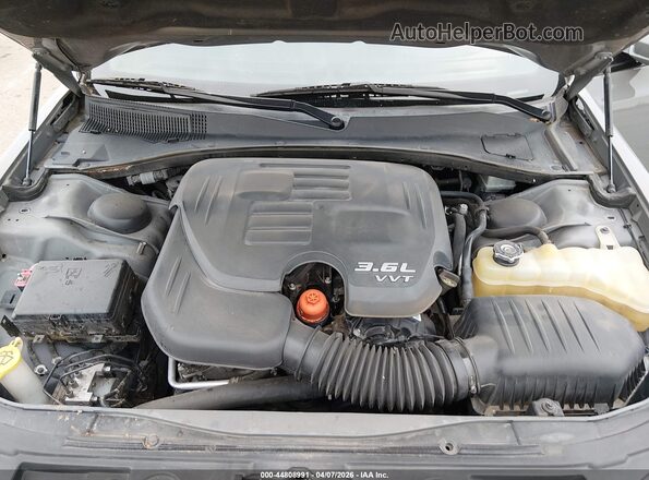 2C3CCAGG5HH588731 2017 CHRYSLER 300 Gray Widok z tyłu