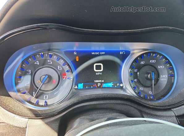2C3CCAGG5JH149261 2018 CHRYSLER 300 Серый Вид щитка приборов