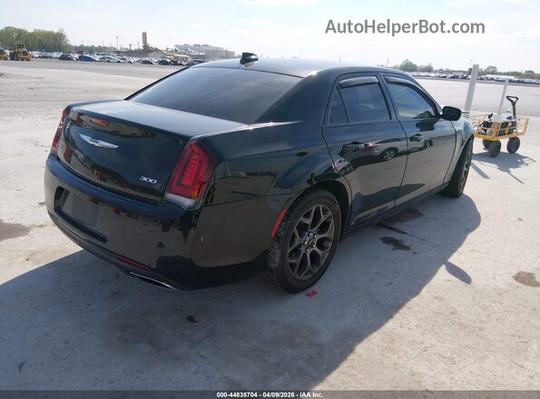 2C3CCAGG6HH597616 2017 CHRYSLER 300 Черный Задняя правая четверть