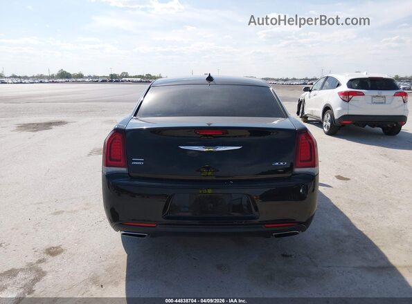 2C3CCAGG6HH597616 2017 CHRYSLER 300 Черный 