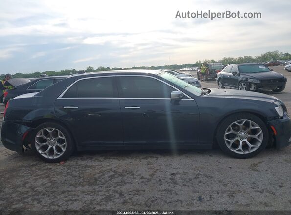 2C3CCAPG3HH661367 2017 CHRYSLER 300 Gray Widok wnętrza z tyłu