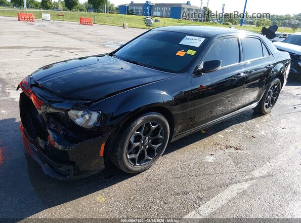 2C3CCASG9PH662058 2023 CHRYSLER 300 Black Առջևի ձախ երեք քառորդ տեսարան