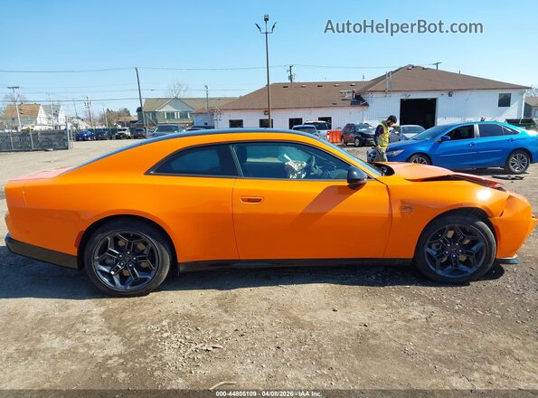 2C3CDBCK3SR542975 2025 DODGE CHARGER Orange Вид задньої частини салону