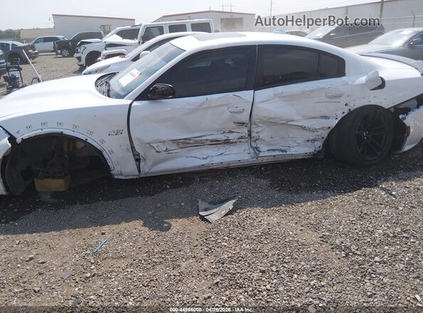 2C3CDXGJ0PH643189 2023 DODGE CHARGER White Widok z przodu