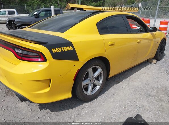 2C3CDXGJ8HH528986 2017 DODGE CHARGER Желтый Задняя правая четверть