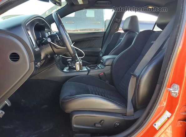 2C3CDXGJ8MH618908 2021 DODGE CHARGER Orange Widok wnętrza z przodu