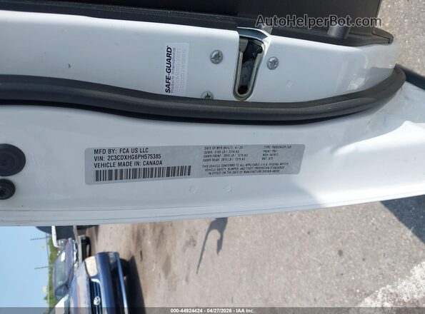 2C3CDXHG6PH575385 2023 DODGE CHARGER Белый Вид подкапотного пространства
