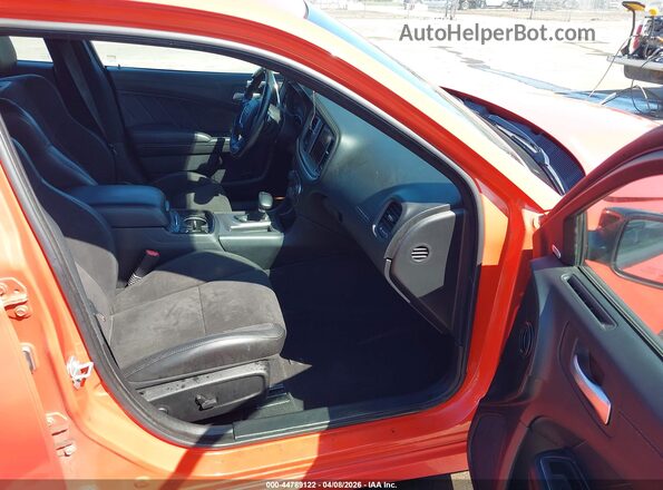 2C3CDXHG9NH119751 2022 DODGE CHARGER Orange Vista interior delantera