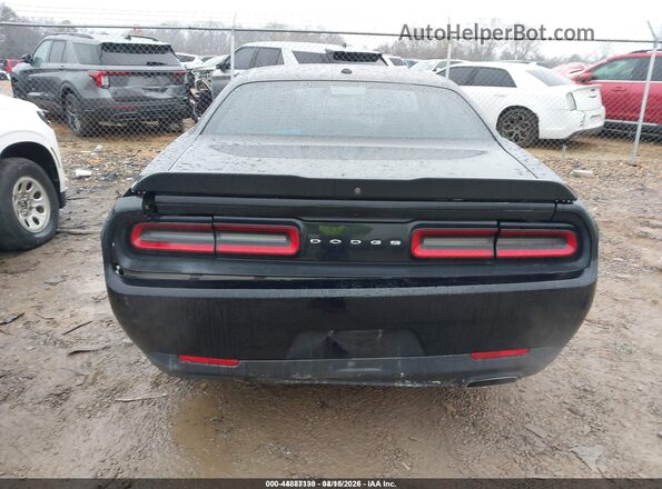 2C3CDZAG0HH584817 2017 DODGE CHALLENGER Black 