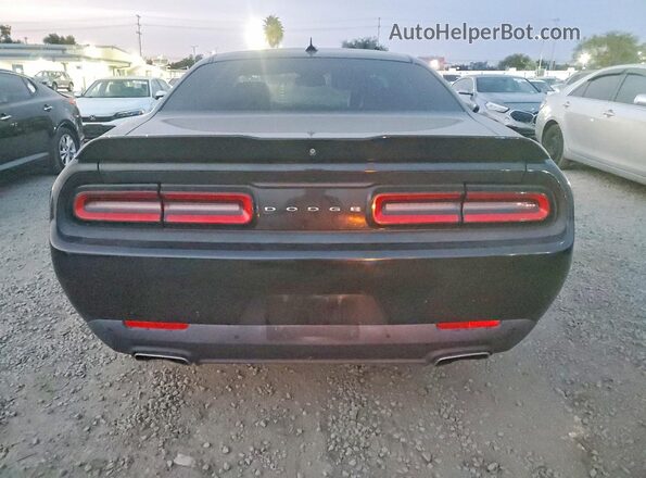 2C3CDZAG3JH288504 2018 DODGE CHALLENGER Black Հետևի տեսք