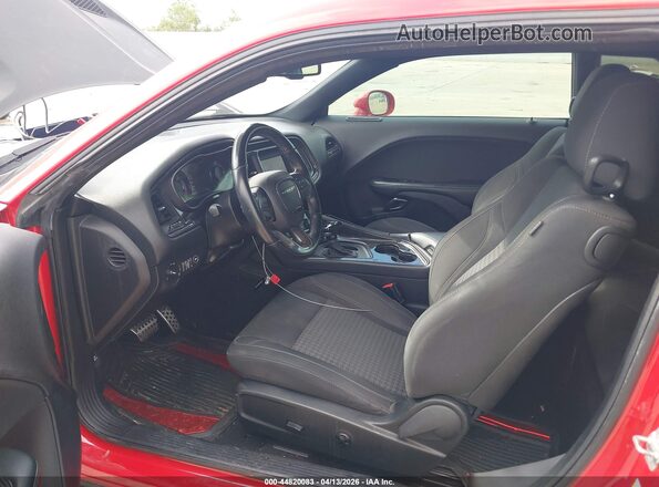 2C3CDZAG7KH632529 2019 DODGE CHALLENGER Red Front interior view