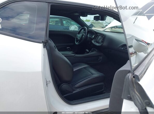 2C3CDZAG9JH333686 2018 DODGE CHALLENGER White 