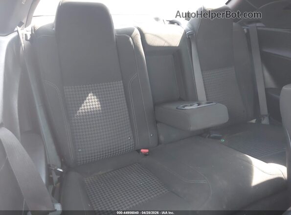 2C3CDZAG9KH718909 2019 DODGE CHALLENGER Red Widok naklejki z numerem VIN
