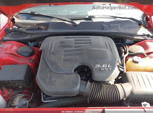 2C3CDZAG9KH718909 2019 DODGE CHALLENGER Red Widok z tyłu