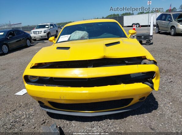 2C3CDZBT2HH550177 2017 DODGE CHALLENGER Yellow Widok zestawu wskaźników