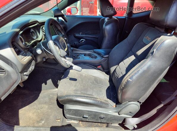2C3CDZBT6LH134707 2020 DODGE CHALLENGER Red წინა სალონის ხედი