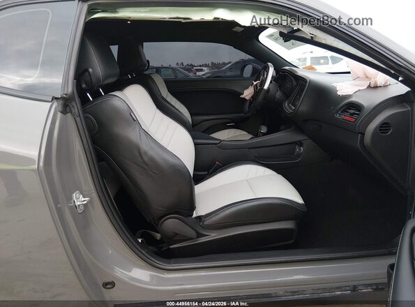 2C3CDZC90PH691864 2023 DODGE CHALLENGER Gray Widok wnętrza z przodu