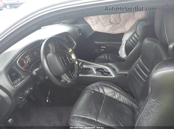 2C3CDZC91HH655828 2017 DODGE CHALLENGER Gray Widok wnętrza z przodu
