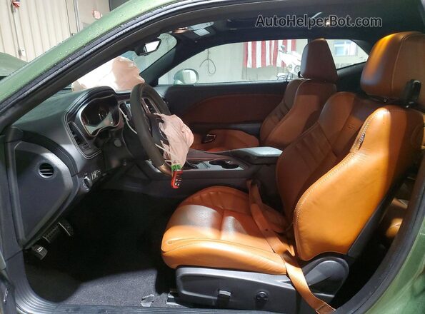 2C3CDZC96PH633757 2023 DODGE CHALLENGER Green Front interior view