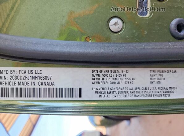 2C3CDZFJ1NH163897 2022 DODGE CHALLENGER Green Widok komory silnika