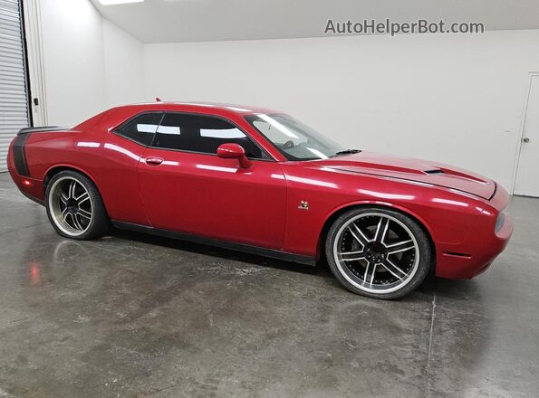 2C3CDZFJ9GH305447 2016 DODGE CHALLENGER Red 