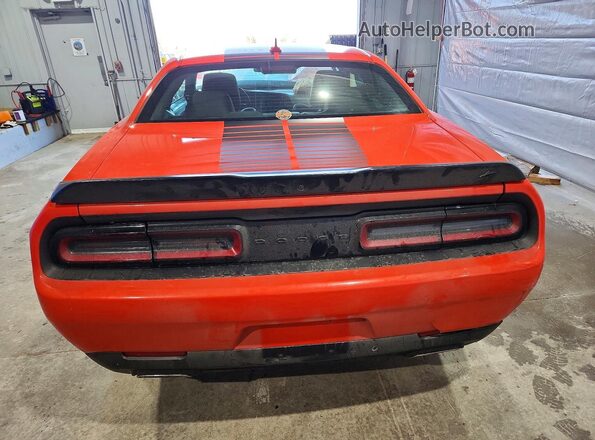 2C3CDZGG4PH621907 2023 DODGE CHALLENGER Orange უკანა ხედი