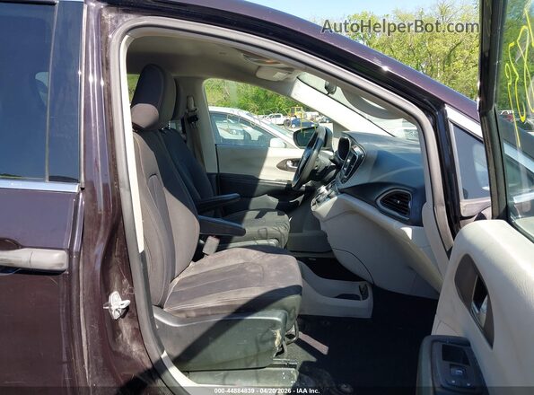 2C4RC1AG6JR274875 2018 CHRYSLER PACIFICA Black Widok wnętrza z przodu