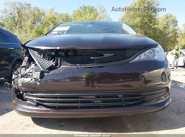 2C4RC1AG6JR274875 2018 CHRYSLER PACIFICA Black Widok z przodu