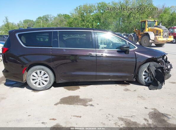2C4RC1AG6JR274875 2018 CHRYSLER PACIFICA Black Widok wnętrza z tyłu