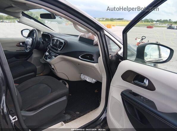 2C4RC1AGXLR264255 2020 CHRYSLER VOYAGER Black Vista interior delantera