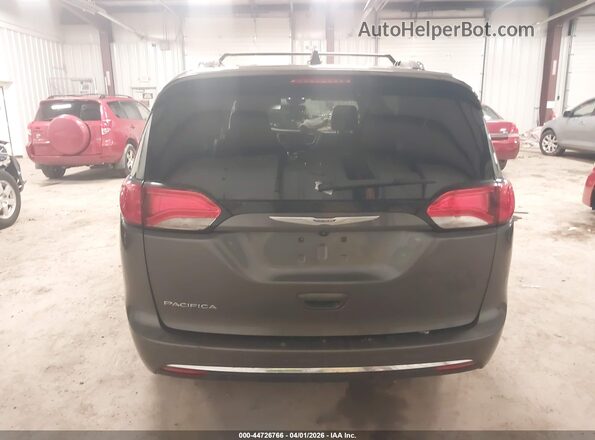 2C4RC1BG0JR211124 2018 CHRYSLER PACIFICA Gray 