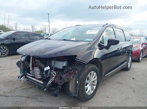2C4RC1BG0JR235780 2018 CHRYSLER PACIFICA Black Передня ліва чверть