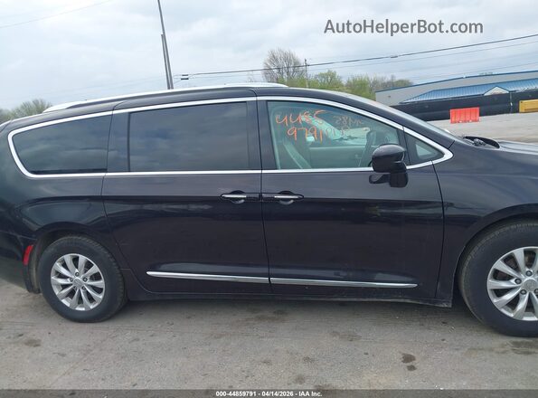 2C4RC1BG0JR235780 2018 CHRYSLER PACIFICA Black Панорамний вид салону 360°