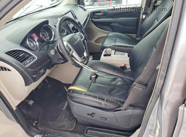 2C4RC1BG2GR291731 2016 CHRYSLER TOWN Gray Widok wnętrza z przodu