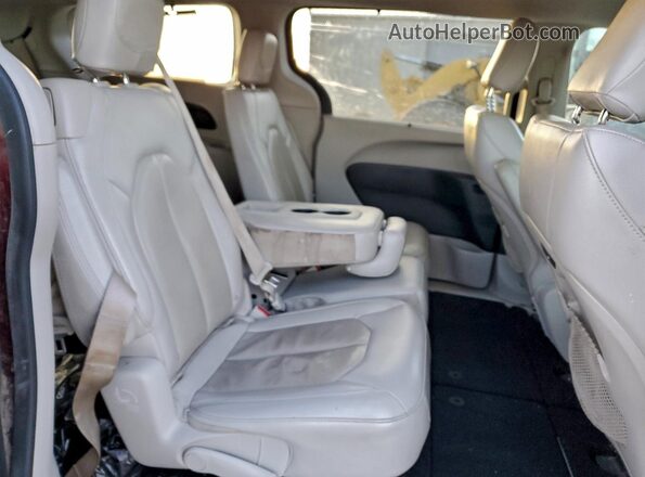 2C4RC1BG3LR240720 2020 CHRYSLER PACIFICA Red Rear interior view