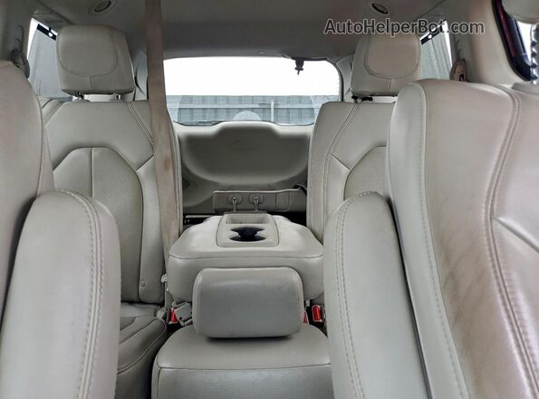 2C4RC1BG3LR240720 2020 CHRYSLER PACIFICA Red Rear seats view