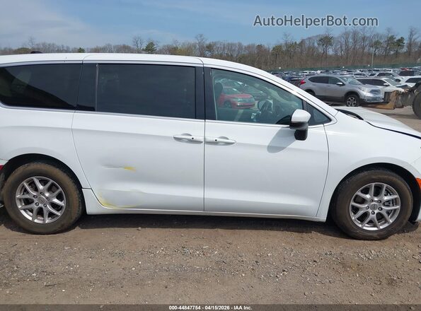 2C4RC1BG3PR624924 2023 CHRYSLER PACIFICA White Սալոնի հետևի տեսք