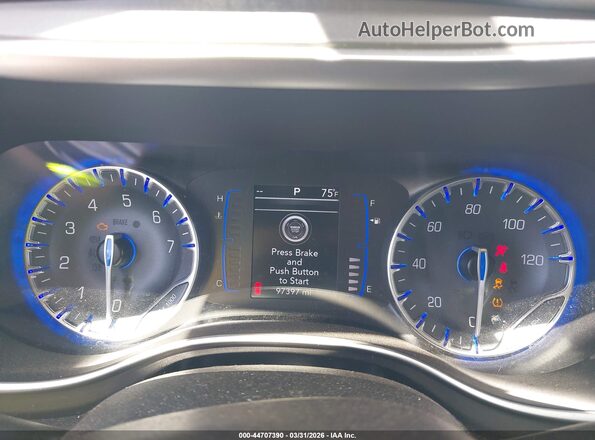 2C4RC1BG5LR209467 2020 CHRYSLER PACIFICA Белый Вид задних сидений