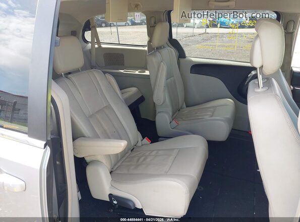 2C4RC1BG7GR280935 2016 CHRYSLER TOWN & COUNTRY Gray 