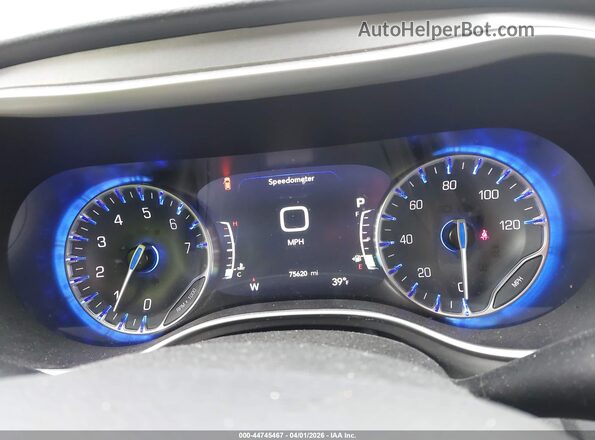 2C4RC1BG8PR606290 2023 CHRYSLER PACIFICA Gray Widok tylnych siedzeń