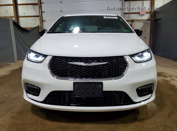2C4RC1BG9TR217233 2026 CHRYSLER PACIFICA White Front view